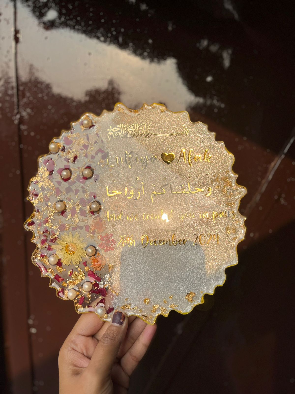 Engagement Resin Frame